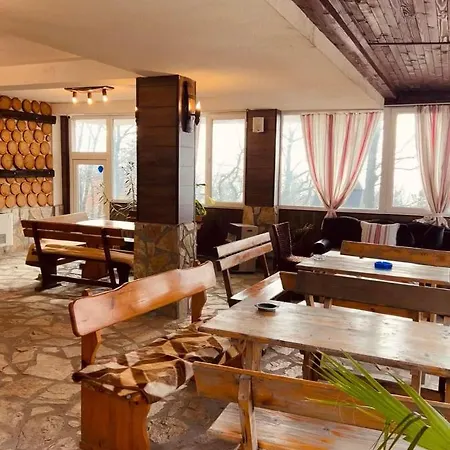 Lodge комплекс тополица -the Beautiful View Aytos
