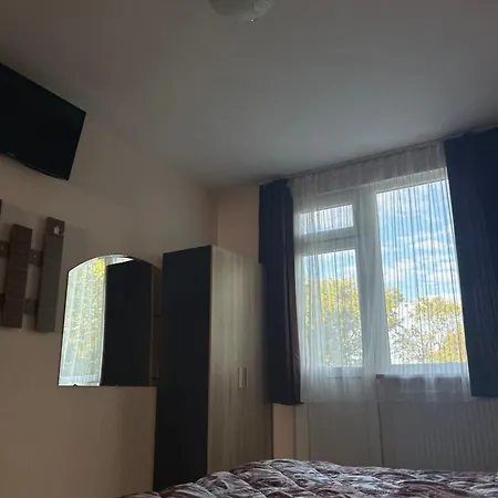 комплекс тополица -the Beautiful View Lodge Aytos